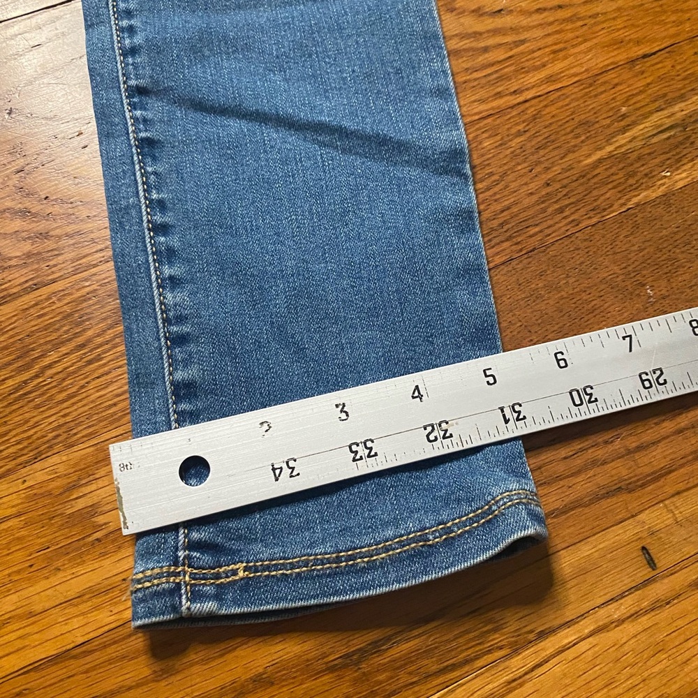 Old Navy Rockstar Super Skinny Jeggings Medium Wash Size 16- NWT - Picture 4 of 8